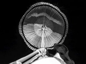 WebduniaTelugu's tweet image. #NASA ప్యారాచ్యూట్ టెస్ట్ సక్సెస్ #MARS2020 #ParachuteTest goo.gl/egyDov