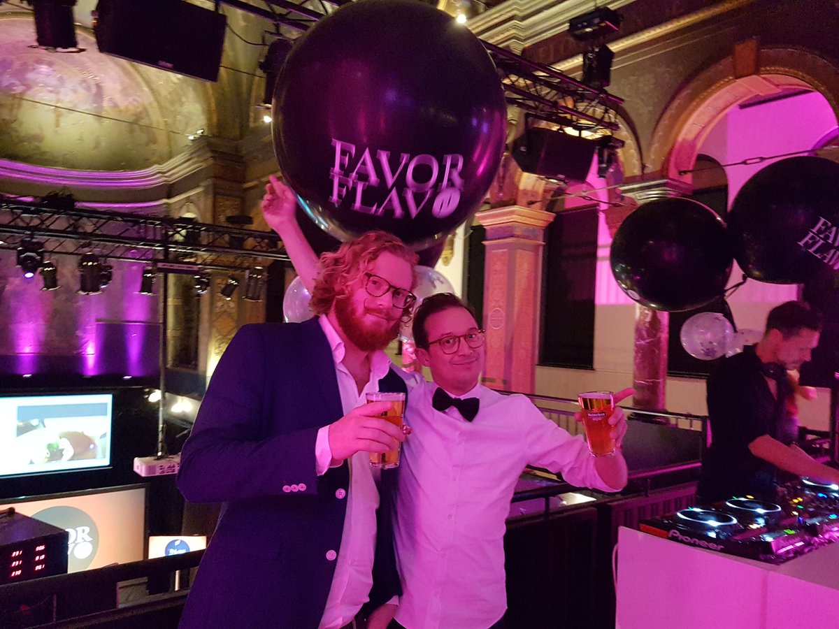RogerBloem's tweet photo. Nog even over gisteravond hè. NUMMER 19!!! #FFtop100 https://t.co/nUaCT2DUOE