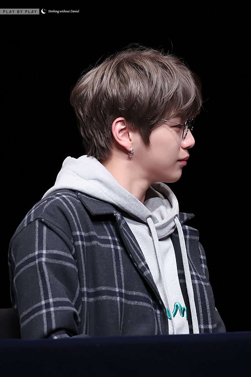 playbyplay1210's tweet photo. @WannaOne_twt logo💦💦💦 https://t.co/Pj5H594hU1
