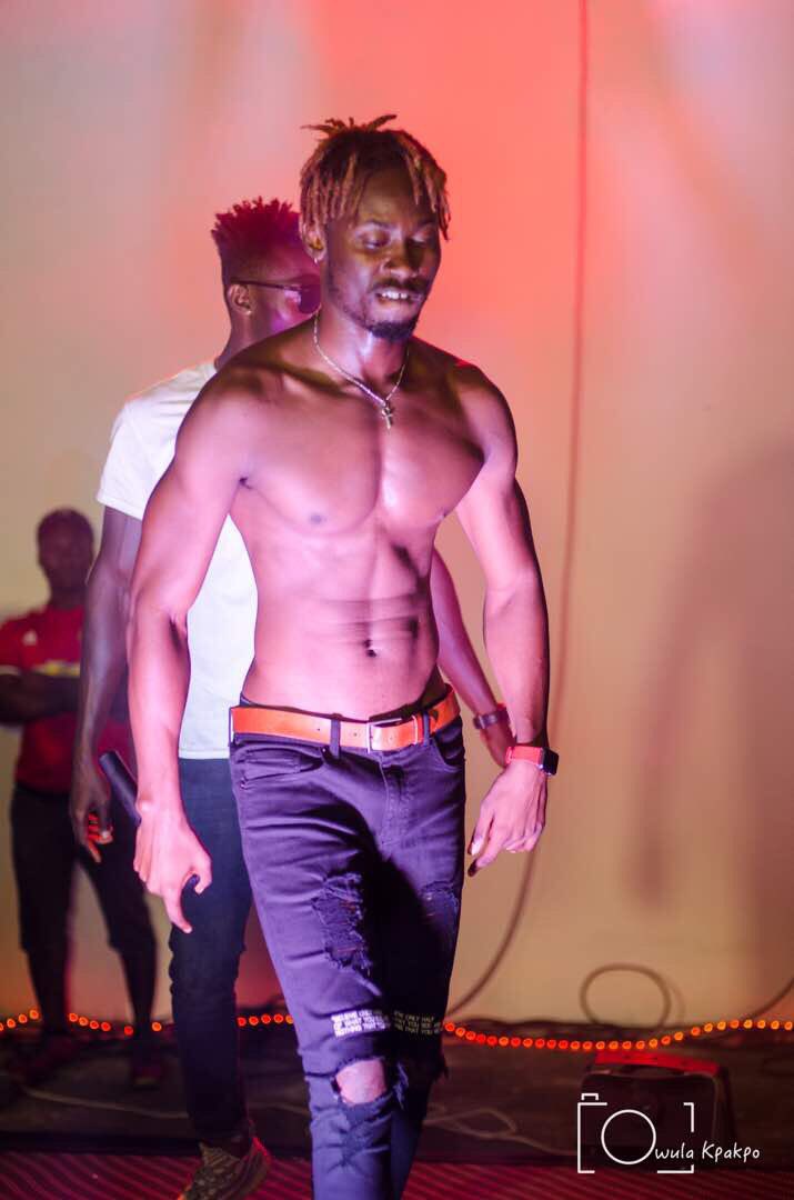 KiraniAYAT's tweet photo. AYAT your style be 24Karat said M.anifest and he never lie. 

#OnipaAkoma 💥 https://t.co/LfgmRGI33S