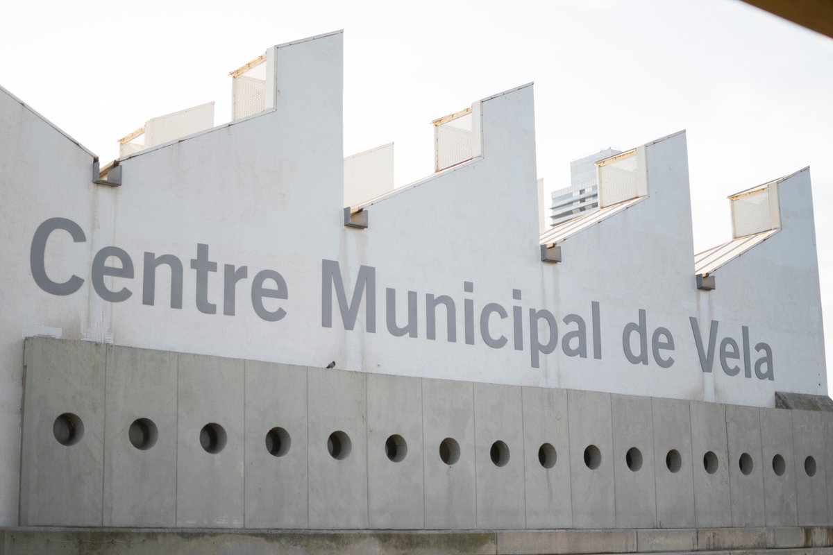 48hOpenHouseBcn's tweet photo. Visita al Centre Municipal de Vela durant l'#OHB17. 
📸 Òscar González
#SantMartí https://t.co/uYob761kRZ