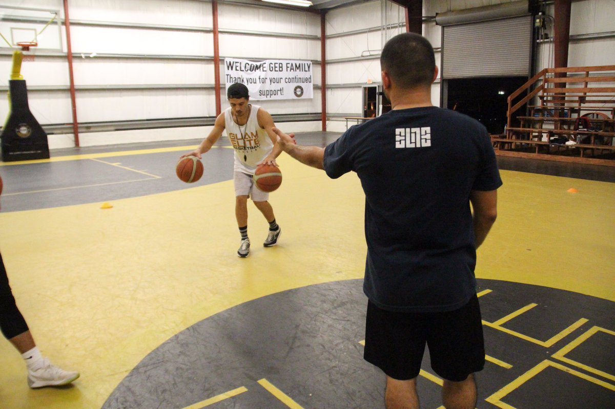guamelitebball's tweet photo. // 4 weeks in w/ the 15U squad at the Guam Elite Basketball Academy ‼️ // #BEELITE https://t.co/LV5hYgfoxy