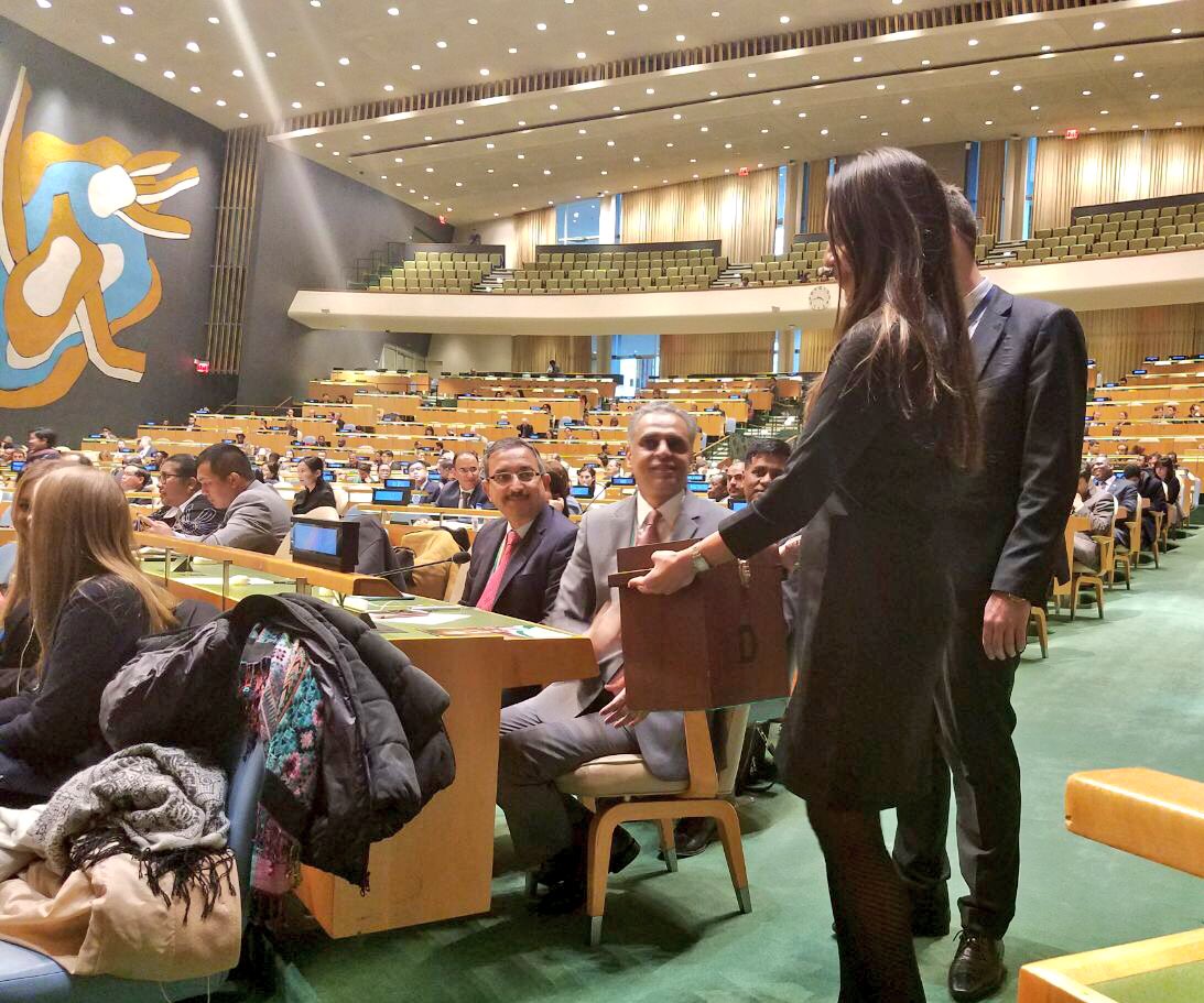 indembcairo's tweet photo. حققت الديمقراطية انتصاراً كبيراً على الساحة العالمية بفوز الهند 🇮🇳 في انتخابات محكمة العدل الدولية. نشكر 🇪🇬مصر@AlsisiOfficial @MfaEgypt على دعمها الثابت للهند ونعرب عن امتناننا العميق لجميع أعضاء الجمعية العامة للأمم المتحدة ومجلس الأمن الدولي لدعمهم وثقتهم في الهند. https://t.co/LSFPhaPigD