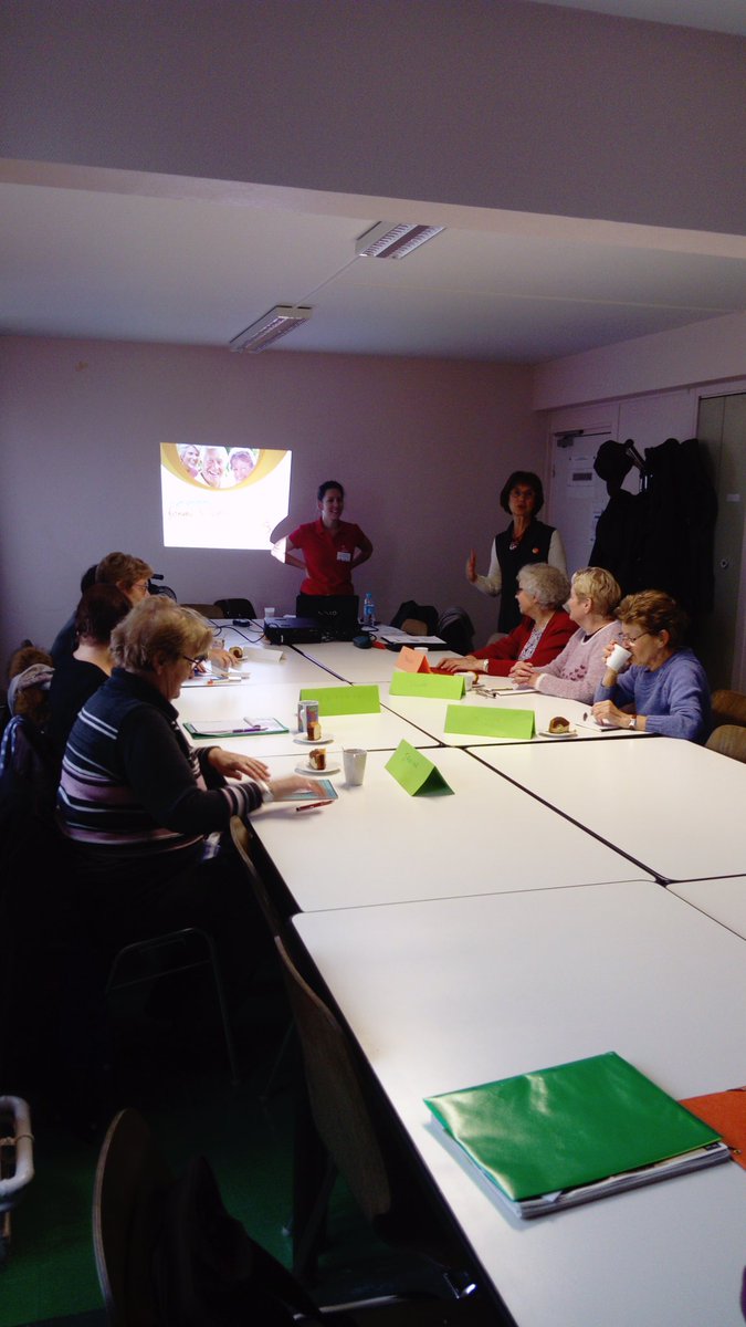 AnaisVandew_Mut's tweet photo. "A la recherche de notre équilibre"  comment devenir acteur de sa santé autrement ? Module Bon'us Tonus à la Maison des Associations de Dijon #SantéSeniors #prevention @Mutualite_BFC #TeamMut https://t.co/WXo3ce6VAj