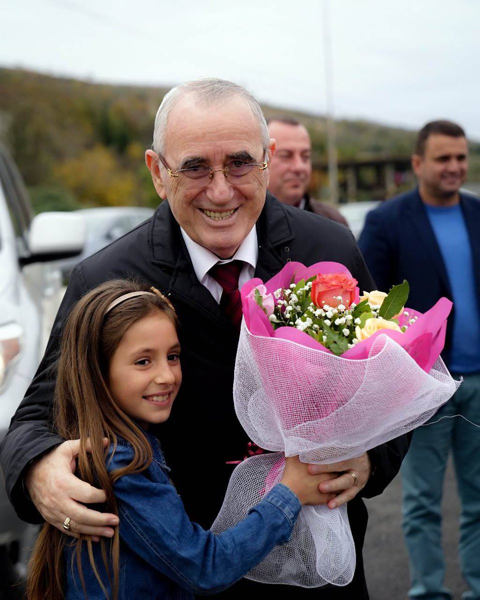 DashCelibashi's tweet photo. Inaugurohet ura e Broshkës një nga investimet më të rëndësishme në Njësitë Administrative të Elbasanit. https://t.co/3oJcWCBk2U https://t.co/S8ERwC1JSJ