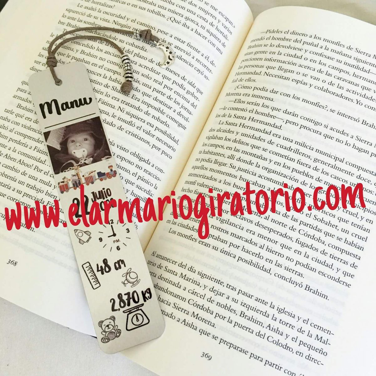 Para preservar el amor por la lectura, os enseñamos otra de nuestras novedades. Marcapáginas metalizados personalizados ;) Son así de cuquis, y se presentan en cajita