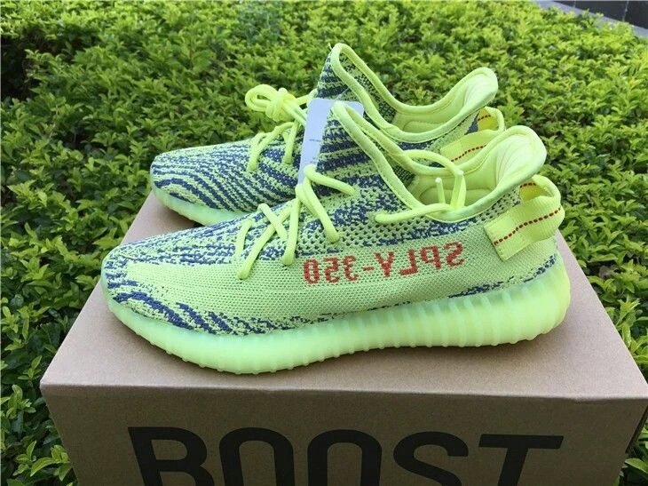 kingbelltorres's tweet photo. (BLACK FRIDAY SALE) Adidas Yeezy Boost 350 V2 "Semi Frozen Yellow" (B37572): $349.95 (https://t.co/9RuSRCZQPv) https://t.co/I5dtrdOtWF