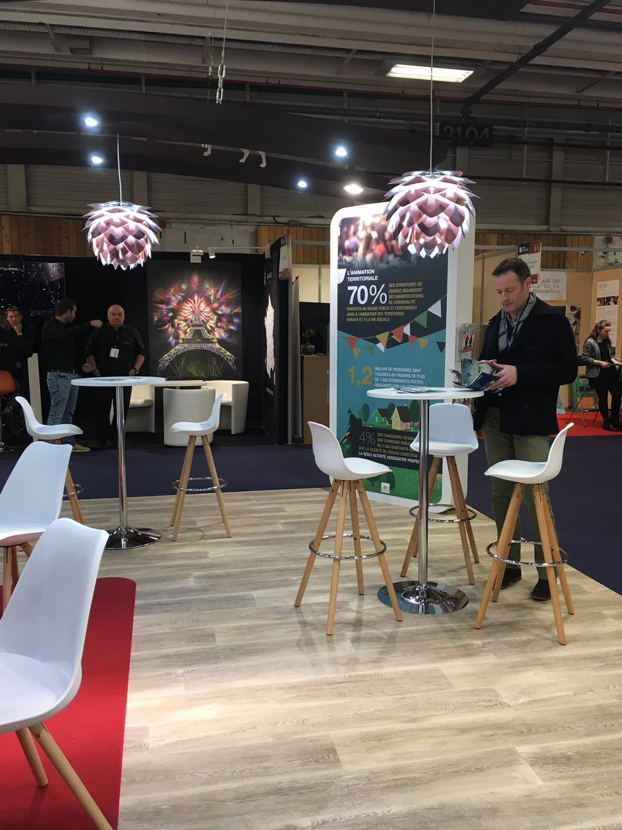 ChasseursFrance's tweet photo. Nous y sommes. Les chasseurs aident les maires dans leur quotidien. Stand H26, hall 2.1. @SalonAchatP @ChasseursFrance https://t.co/YOQ5JHi3E9