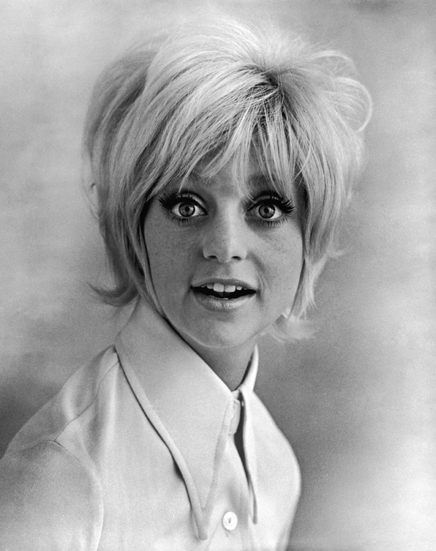 Happy 72nd Birthday to the legendary Oscar-winning actress Goldie Hawn! (November 21, 1945) 