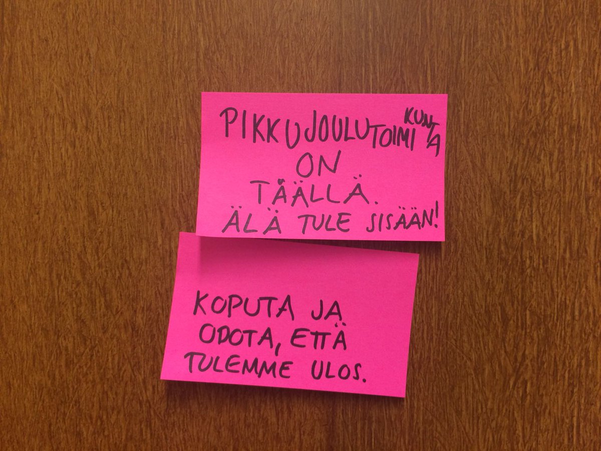 ahjocomms's tweet photo. Toisinaan viestintätoimistossa valmistellaan hyvin salaisia projekteja suljettujen ovien takana. ;) #pikkujoulut https://t.co/Qp6UwkZUud