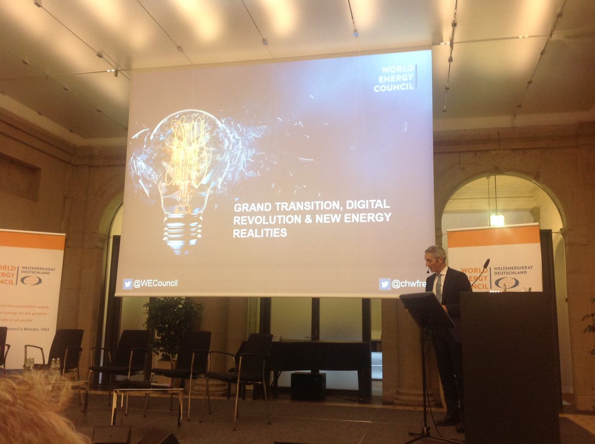 CFE_wec's tweet photo. Point de vue du @WECouncil présenté par C Frei, secrétaire général : scenarios, innovations, digitalization, résilience #EnergyDay2017 https://t.co/aI88kAueih