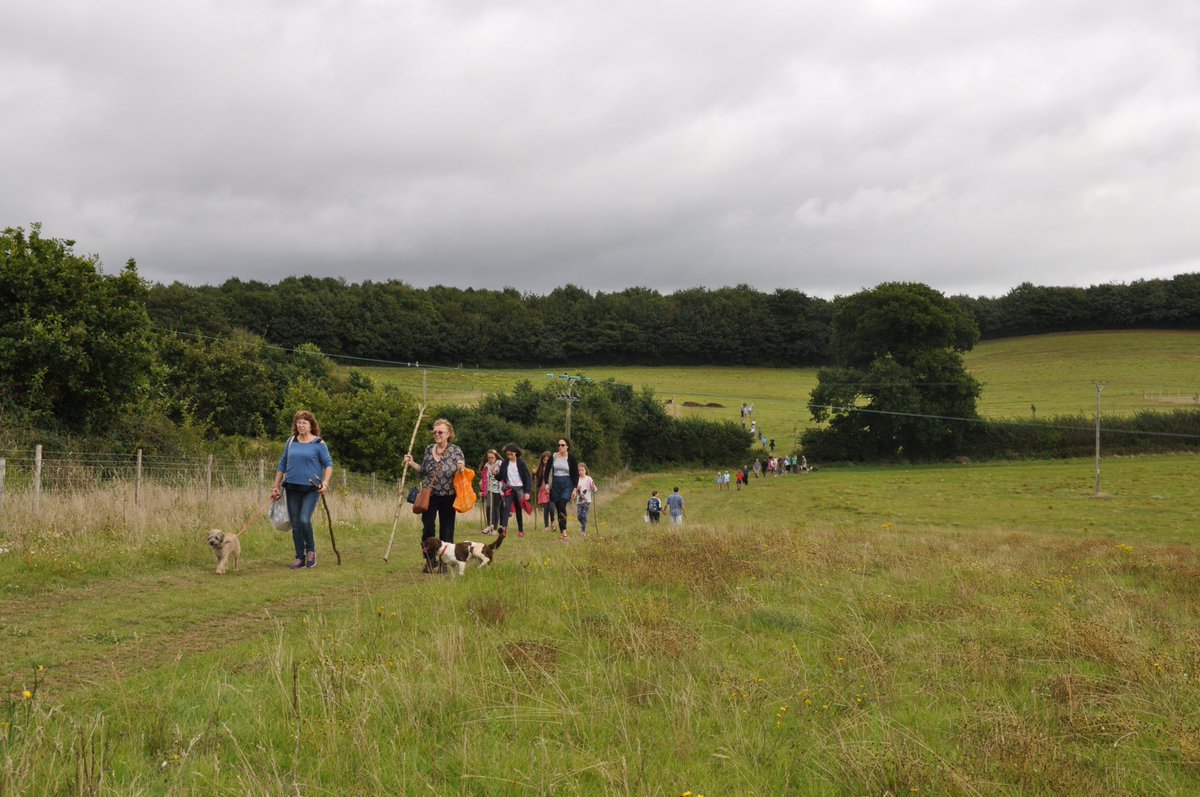 PlanTeignbridge's tweet photo. Thanks to years of preparation and the help of our partners @ExeterCouncil @eastdevon @Teignbridge, people are loving the new 65-acre #Countryside Park at #Dawlish #SEDHRP @TDC_Leisure #dogscanplay #OurDay https://t.co/Y2wsZQrdMy