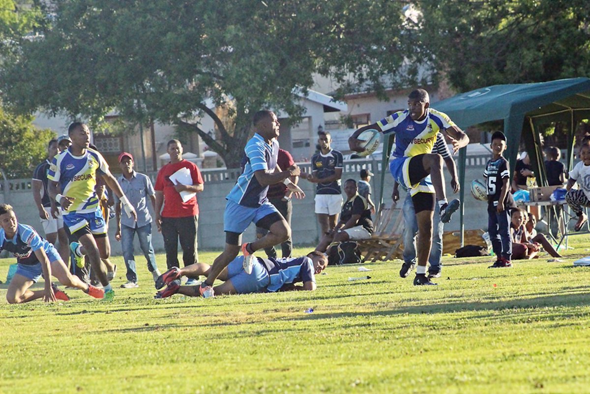 hilliesrugby's tweet photo. Dillan Thabo Maart on his way to try line.
#Hillies7s #3rdTitle https://t.co/8ADTNKGrWk