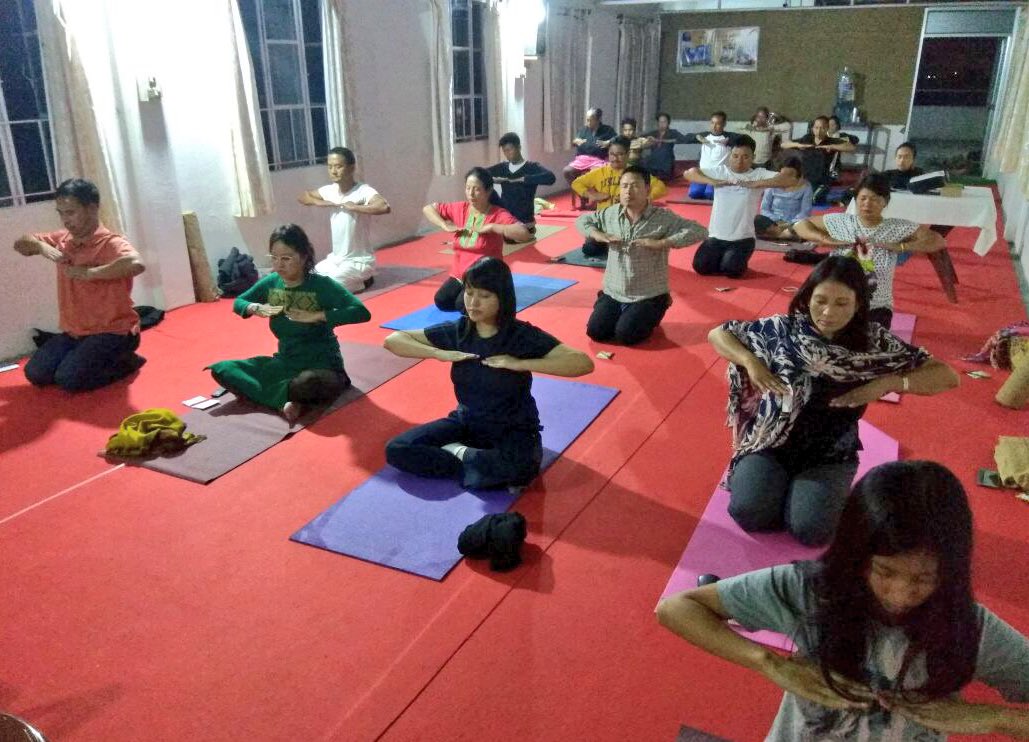 ArtOfLivingNTC's tweet photo. #CelebrateHealth #HappinessProgram at #Imphal #Manipur https://t.co/GCSZB8q80C