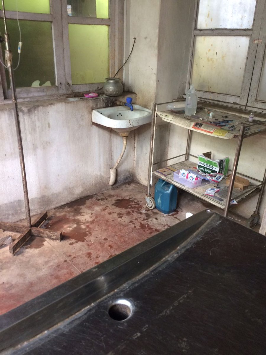 deeku21's tweet photo. @timesofindia Scene of #Mangalore govt veterinary hospital.Unsterile cottons instruments. #ShowCaretoAnimals https://t.co/BlyFDMvd27
