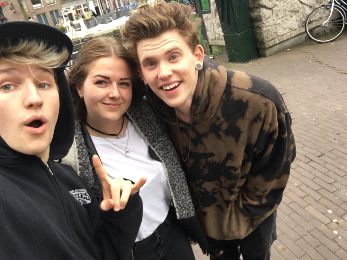 TheTideNL's tweet photo. Happy birthday pal @TheTideLevi 🎈 https://t.co/s4u9MzgAVe