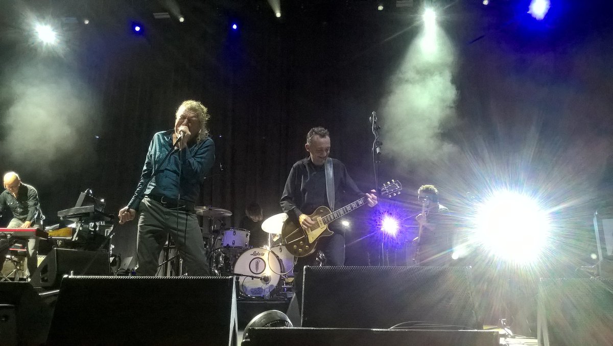 The time of my life. Robert Plant @WolvesCivic 
<a href="/RobertPlant/">Robert Plant</a> 
#iwas16again
#RobertPlant 
#robertplant 
#homecrowd