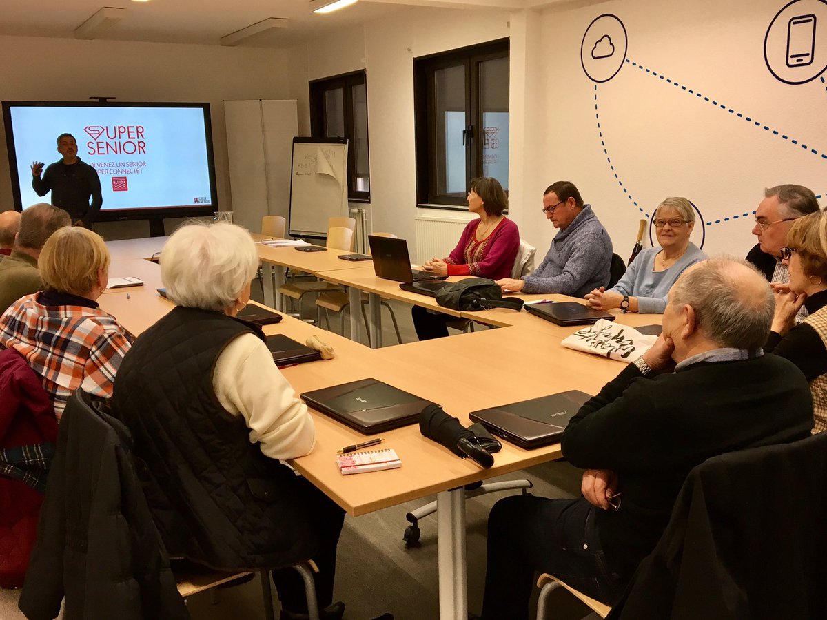 digital_level's tweet image. Lancement formation #supersenior pour @MairiedeMetz &amp;amp; @TCRMBLIDA avec le 1er des 3 groupes de seniors inscrits. C'est parti pour 15 semaines de formation entre #découvertedunumerique #reseauxsociaux #traitementdelimage #démarchesadministratives &amp;amp; #ecommerce