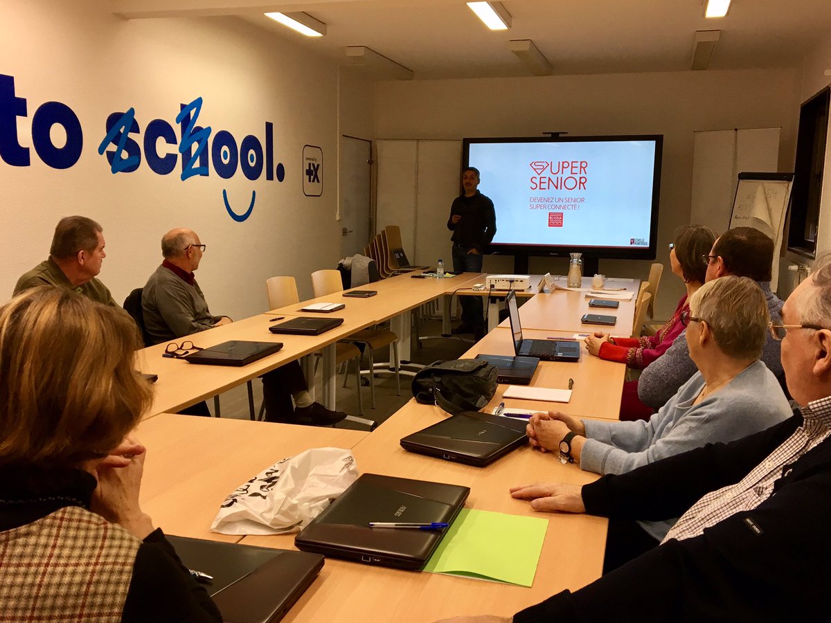 digital_level's tweet image. Lancement formation #supersenior pour @MairiedeMetz &amp;amp; @TCRMBLIDA avec le 1er des 3 groupes de seniors inscrits. C'est parti pour 15 semaines de formation entre #découvertedunumerique #reseauxsociaux #traitementdelimage #démarchesadministratives &amp;amp; #ecommerce