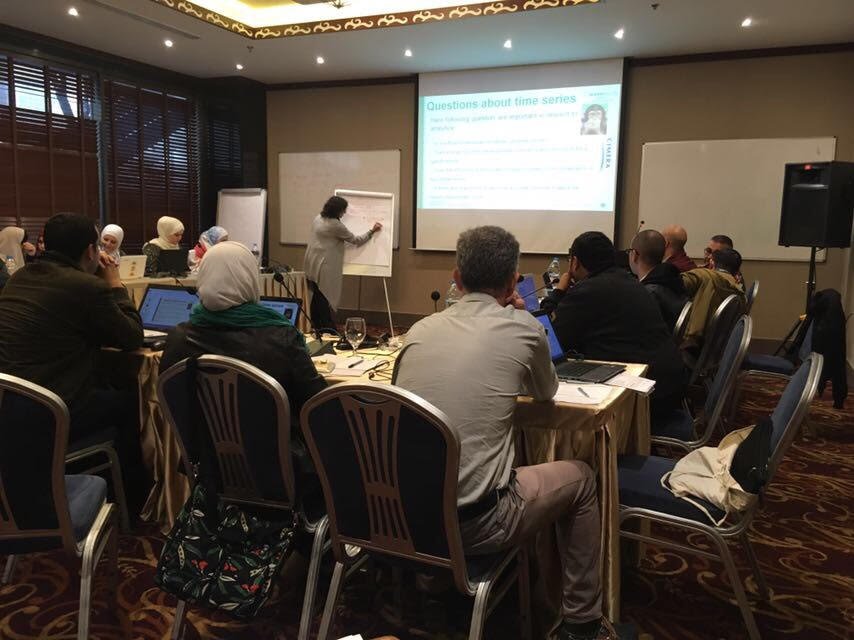 WATERSUMproject's tweet image. Day 2: Begins with Interactive sessions - Proactive Participants - Historical Data Analysis  
#Training on #statistical methods related to the #timeseries analyses.  #Amman #Jordan #WATERSUMproject #IWRM #CapacityBuilding  #RECstream