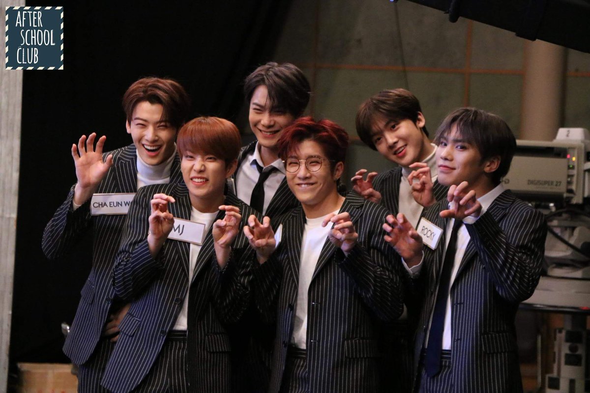 AstroArohaMex's tweet photo. 171121 arirang_asc en Facebook #ASTRO #아스트로 

#차은우 #엠제이 #진진 #문빈 #라키 #윤산하
#ChaEunWoo #JinJin #MJ #MoonBin #Rocky #YoonSanHa
@officialASTRO https://t.co/5WxbNiVOsE