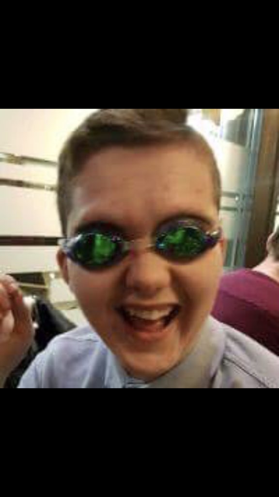 ThingsBleuSays's tweet photo. When you tell your mum you're a virgin but really you're swimming in poosay https://t.co/AHNqILIyxy