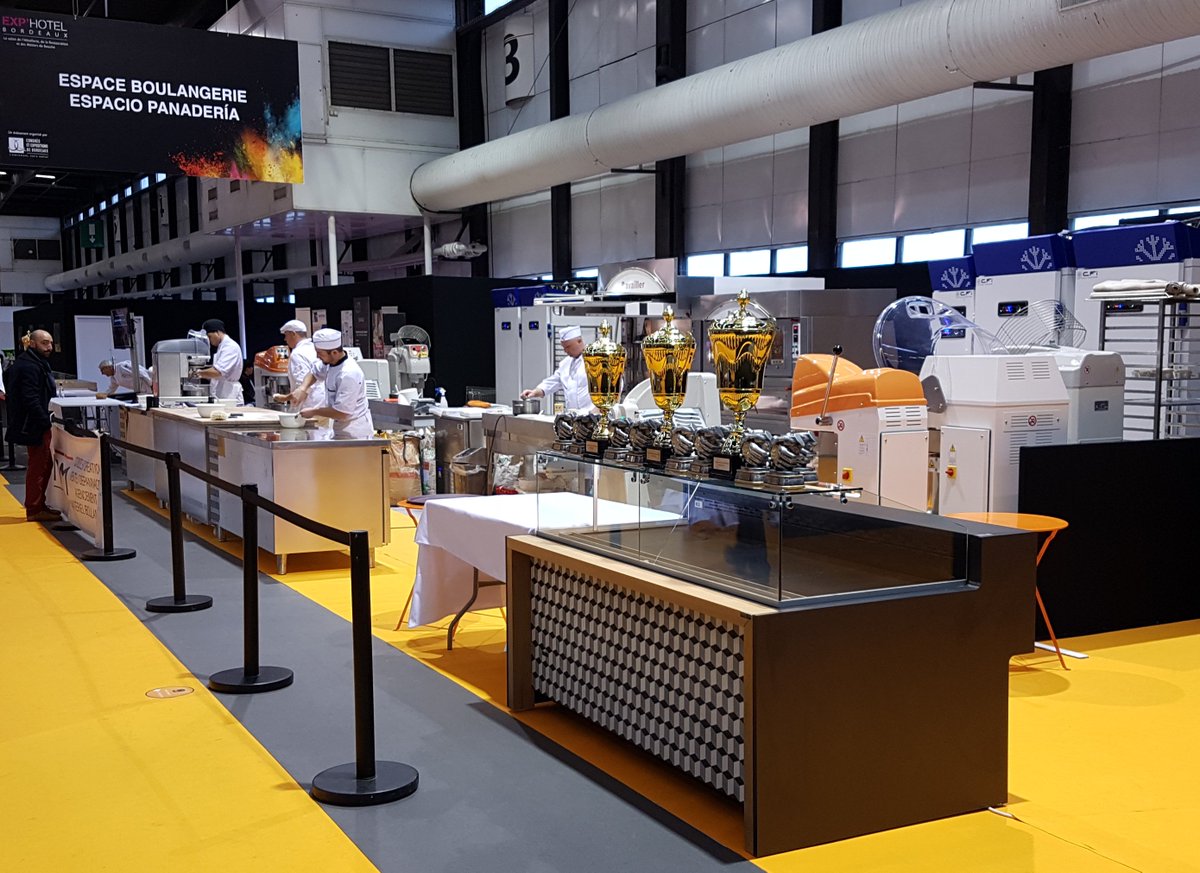 Someva44's tweet photo. Someva, partenaire #EXPHOTEL Parc des expos Bordeaux ! Retrouvez nos vitrines réfrigérées BVP Trad pour la boulangerie, la viennoiserie et la sandwicherie en service traditionnel. https://t.co/V7sbXfl73n