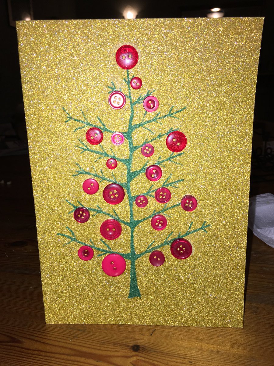 aldenyerart's tweet photo. Christmas Tree Christmas button cards! @HG_festival @LadywellCM #buttoncards #christmascards #gold #christmastree #buttons #christmastime https://t.co/XJ9VVtqH8M