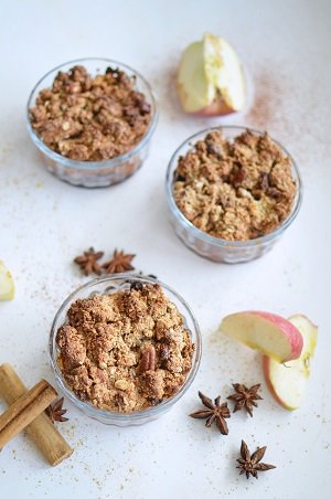 journalslinecom's tweet photo. RT @FemaleFirst_UK: Vegan Gingerbread Crumbles
#vegan #recipes
https://t.co/NdY52lHqBH https://t.co/vJuOz8EcqB