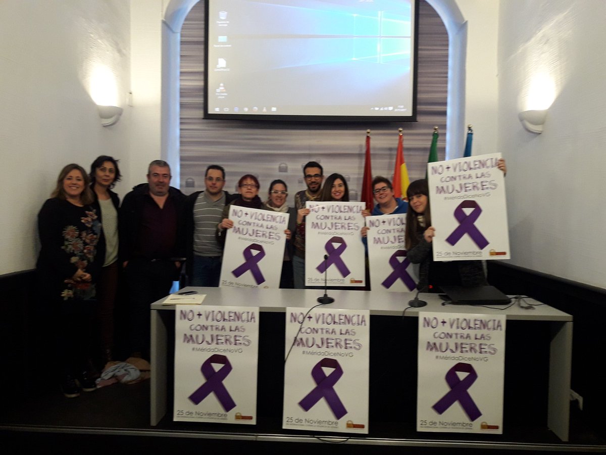 MartinezStinas's tweet photo. No más violencia contra las mujeres. 25 noviembre Dia Internacional contra la violencia de género #meridadicenovg https://t.co/zFYVGKphEP