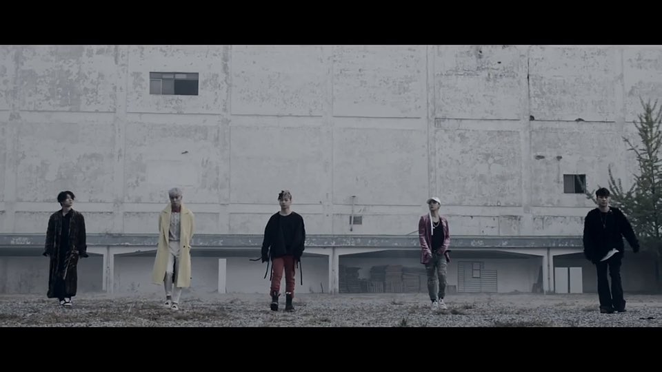 b_i_g_b_a_n_gyy's tweet photo. 京セラ12/22.23.24参戦します！！

태양 推しです😳💓

#twitter上にいるBIGBANGぺん全員と繋がるのが密かな夢だったりするのでとりあえずこれを見たBBペンさんはRTもしくはフォローしていただけると全力でフォローしに行きます https://t.co/kVri7MHXuH