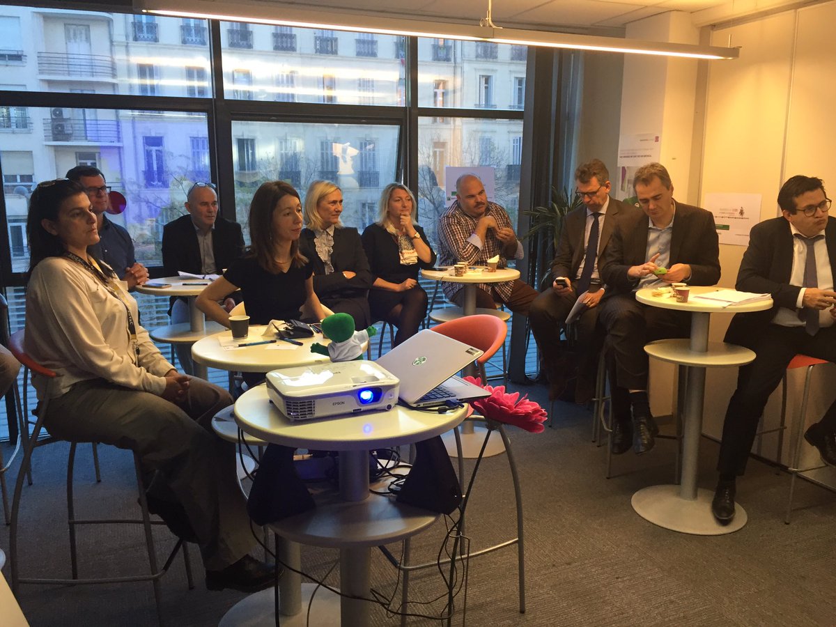laurent_nilles's tweet photo. Top départ pour le #BNPPMarseilleDigital - "Partageons nos applis et nos pratiques du Digital Pro &amp; Pri - De belles decouvertes à partager 👏👏👏@NicolasTomps - let's get digital 🚀 👍@BNPParibas https://t.co/0pW1SKLdX4