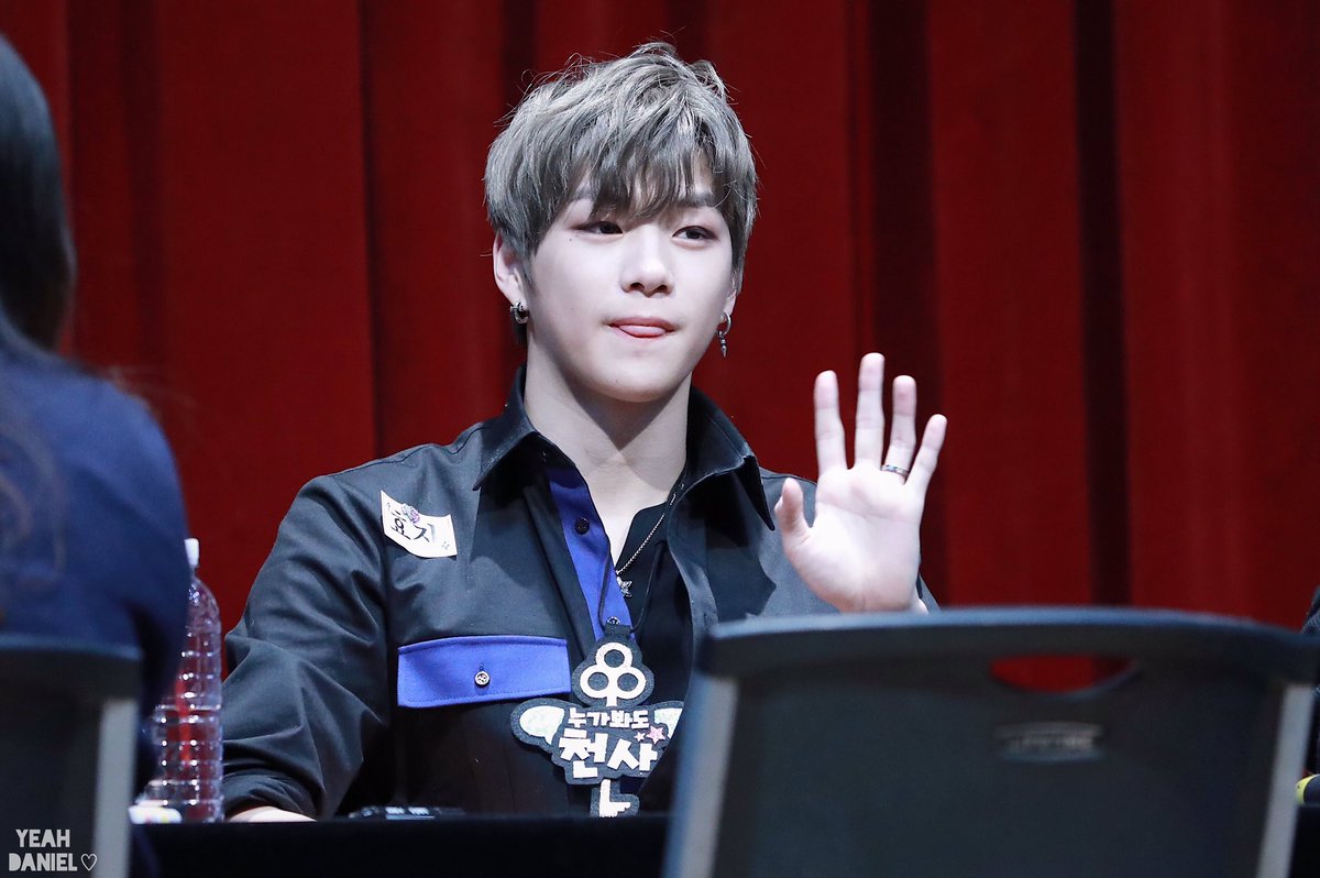 yeahdaniel1210's tweet photo. 171119

👅

#강다니엘 #갓다니엘 #워너원 #다니엘 https://t.co/4qAwfWa5E4