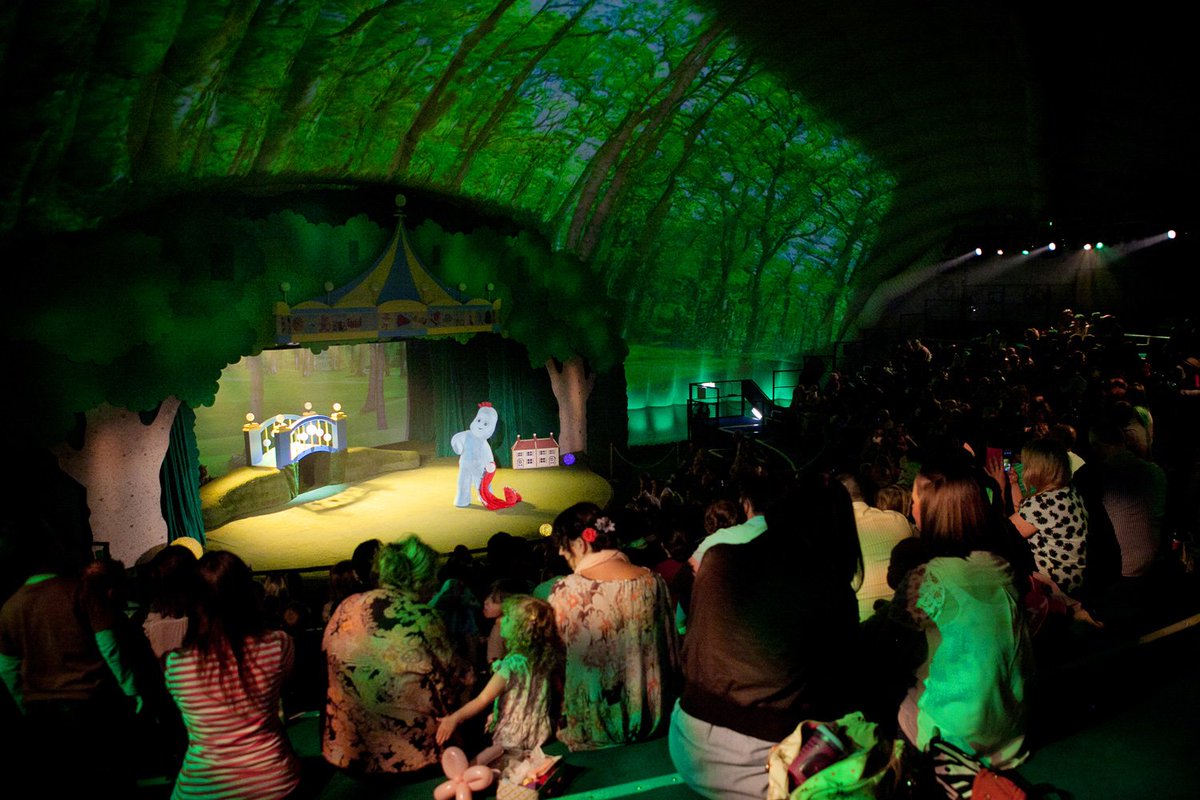 NightGardenLive's tweet photo. In the Night Garden Live 2018 will be visiting @TheO2, Richmond Old Deer Park, Birmingham and @intuTrafford in 2018! For dates, tickets and more visit https://t.co/zEUT3I0myU! 😄 https://t.co/OwzSg17QsR