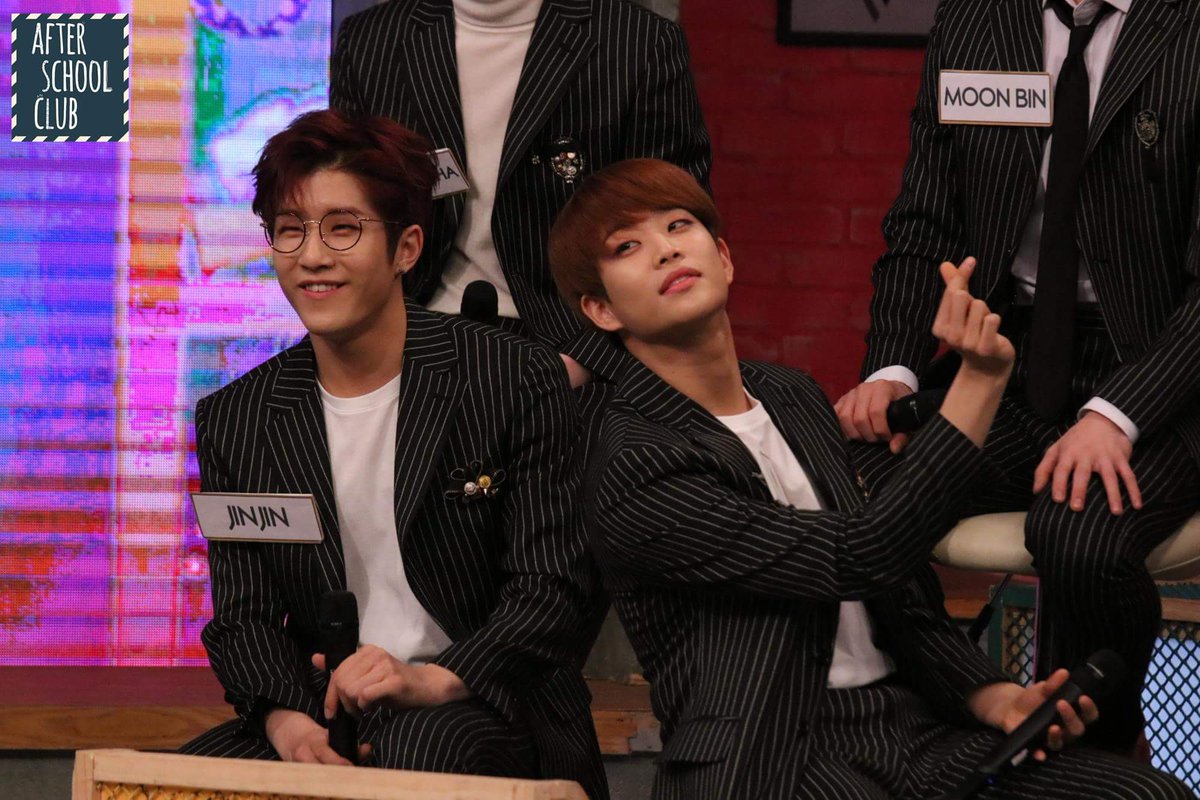 AstroArohaMex's tweet photo. @OfficialAstro 171121 arirang_asc en Facebook #ASTRO #아스트로 

#차은우 #엠제이 #진진 #문빈 #라키 #윤산하
#ChaEunWoo #JinJin #MJ #MoonBin #Rocky #YoonSanHa
@officialASTRO https://t.co/J08ywdPrvi