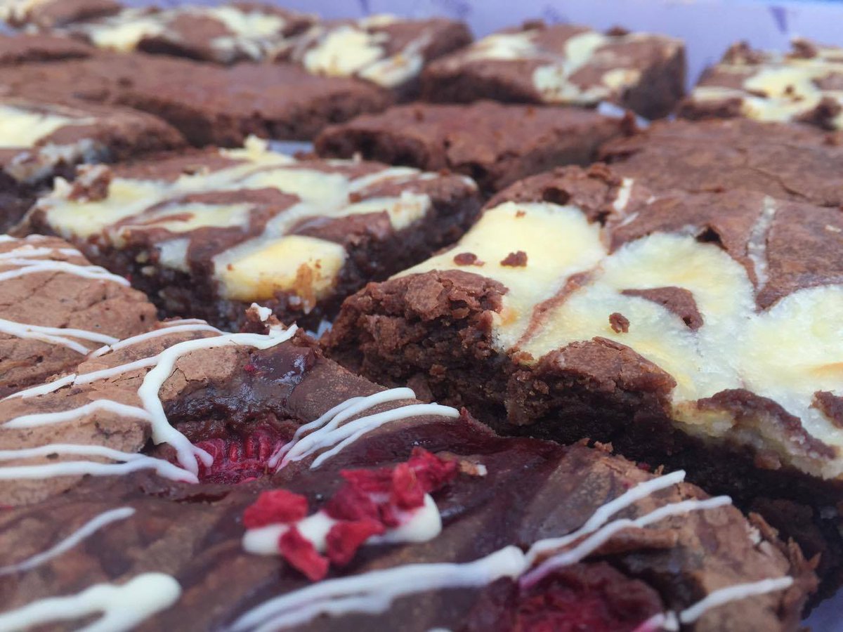 fabandwicked's tweet photo. Who's ready for next Tuesday at @p_sq?! We will be back in the square from 11-3pm, ready to serve you delicious desserts 😍!
Get your #OfficeBox and share it with your colleagues!

#brownies #carrotcake #mixandmatch #fairycake https://t.co/yCU6KD1J9O