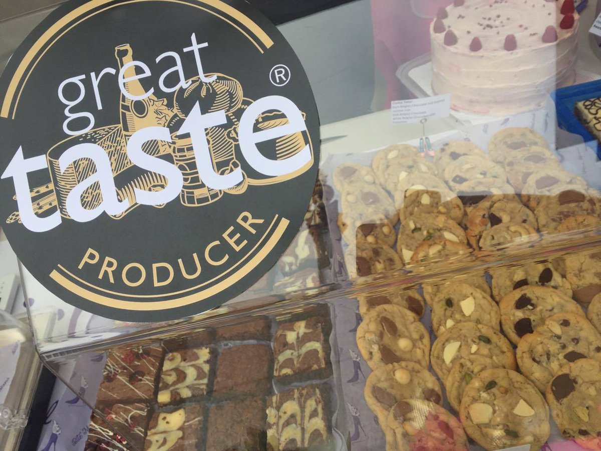 fabandwicked's tweet photo. Who's ready for next Tuesday at @p_sq?! We will be back in the square from 11-3pm, ready to serve you delicious desserts 😍!
Get your #OfficeBox and share it with your colleagues!

#brownies #carrotcake #mixandmatch #fairycake https://t.co/yCU6KD1J9O