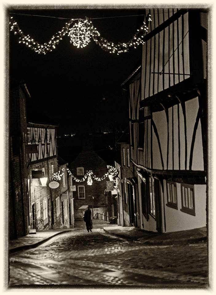 jpbphotography's tweet photo. Timeless Steep Hill, Lincoln, last night @visitlincoln @SteepHillIndi @LincsSkies #LincsConnect @VisitEngland https://t.co/EpSPxNxTXB