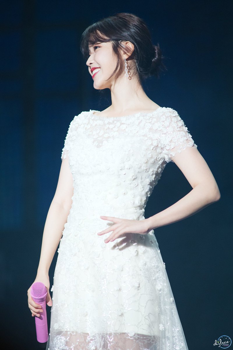 skylasie's tweet photo. 171103 아이유 콘서트 '팔레트' 포토타임(@lily199iu)
photo by. 별빛유☆
https://t.co/2QXOMpkFkC
blog posting update♡ https://t.co/CIjyCubav9