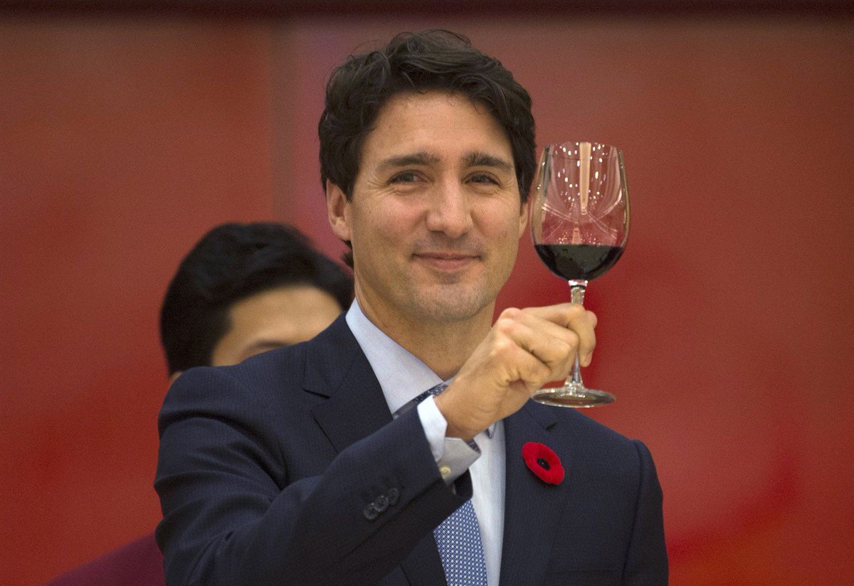 Montreal's Grevin wax museum to unveil sculpture of Justin #Trudeau tonight:   bit.ly/2AYBExt #cdnpoli https://t.co/aSas5dWWv8