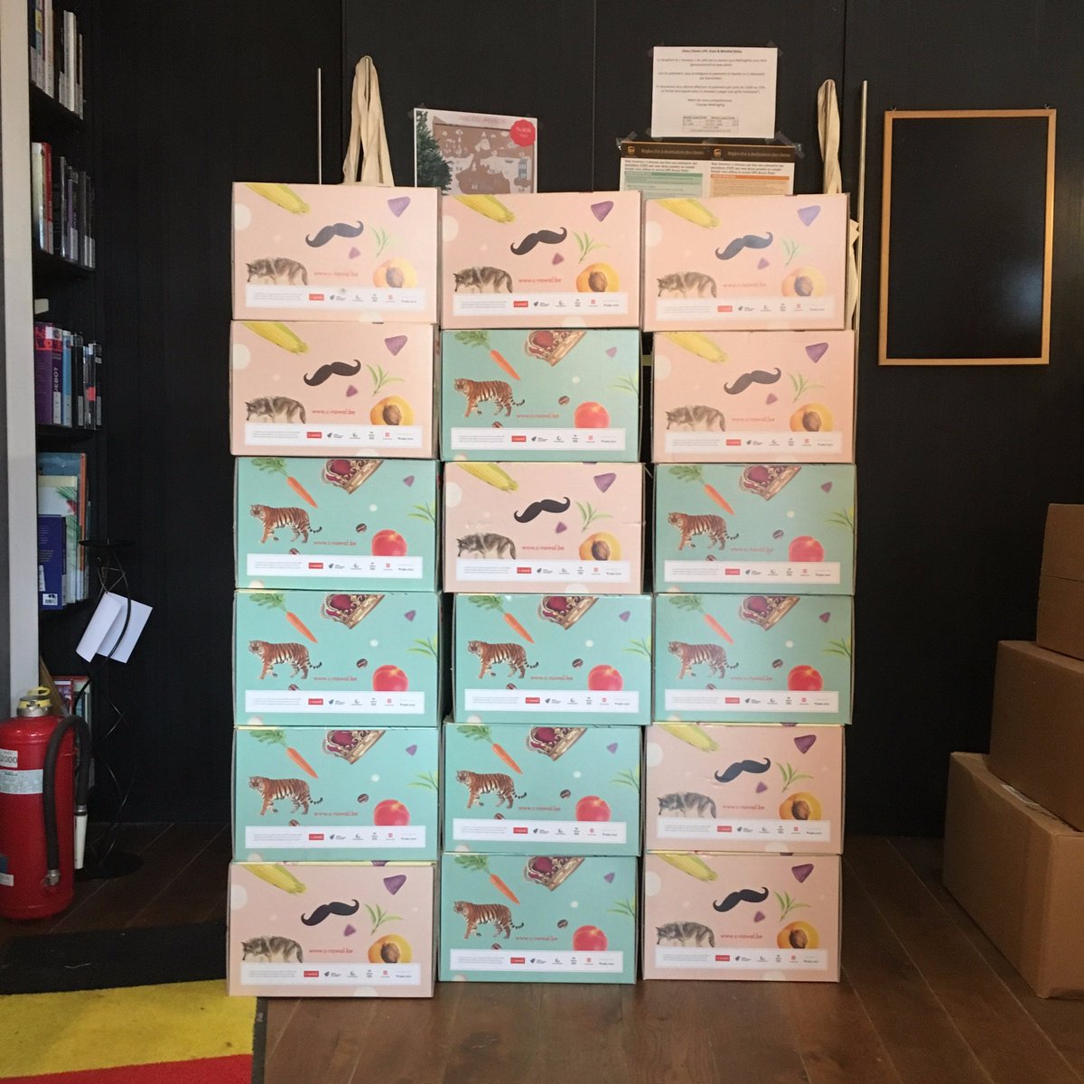 c_nowal's tweet photo. Nouveaux réassorts !! => n'oubliez pas le #calendrierdelavent de c-nowal ! 24 bières &amp; saveurs wallonnes pour (vous) faire plaisir ! En vente à 50 € namur -> @EmpreinteBelge ; Liège -> @Wattitudestore ; BW -> @MeltingPop1390 ; Lux -> Terrw'art ; mons -> DrinkFactory #cadeaux https://t.co/hkmlvAzzBJ