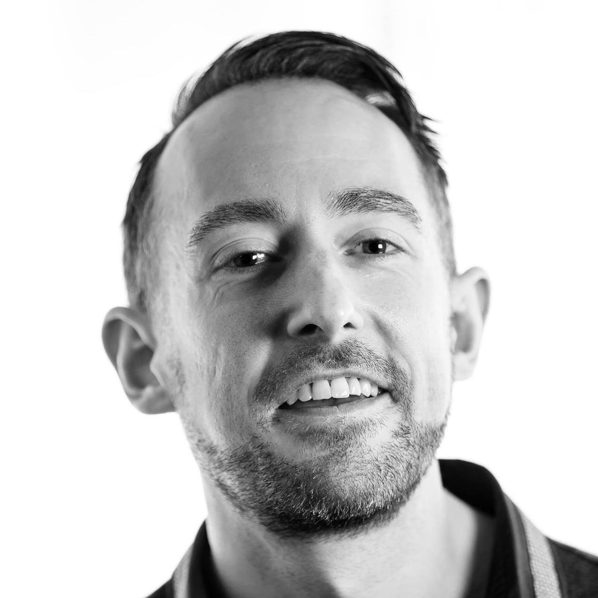 ELCNGermany's tweet photo. Hi #ELCN fans. Ben MAclean is this Month's support. 
Ben is the world’s only diplomat-turned-comedian who’s been living in Berlin for over 8 years. Check him out in #Heidelberg #Karlsruhe #Dusseldorf #Frankfurt Nov. 30th. Reserve a seat @ elcngermany@gmail.com https://t.co/auNp5wrp3x