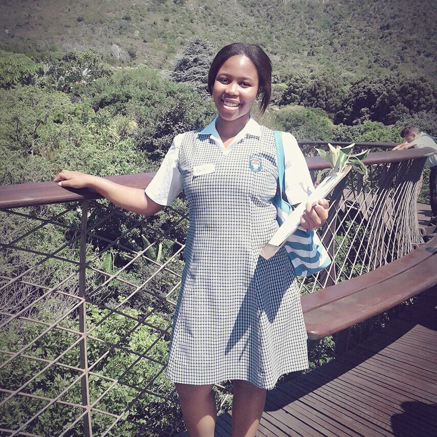 Ndumza1's tweet photo. Please help @Emihle15136690 2 pay 4 her travel fees going to the Global Teens USA 2018. Retweet a sponsor could be on ur TL @KabeloMpyatona https://t.co/xRUPGRVg5T