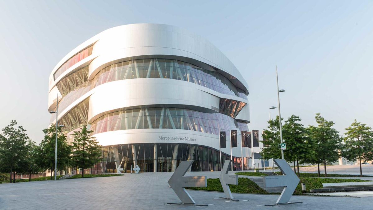 Exaltech_Srl's tweet photo. EXALTECH IN GERMANY

Siamo a Stoccarda per il #Festo Tour, una due-giorni all'insegna dell'innovazione che inizia con la visita al Museo della Mercedes Benz. Domani ci attende la presentazione della nuovissima piattaforma digitale ⚙️FESTO Motion Terminal⚙️
#smartfactory https://t.co/FJ6Aqtp4zP