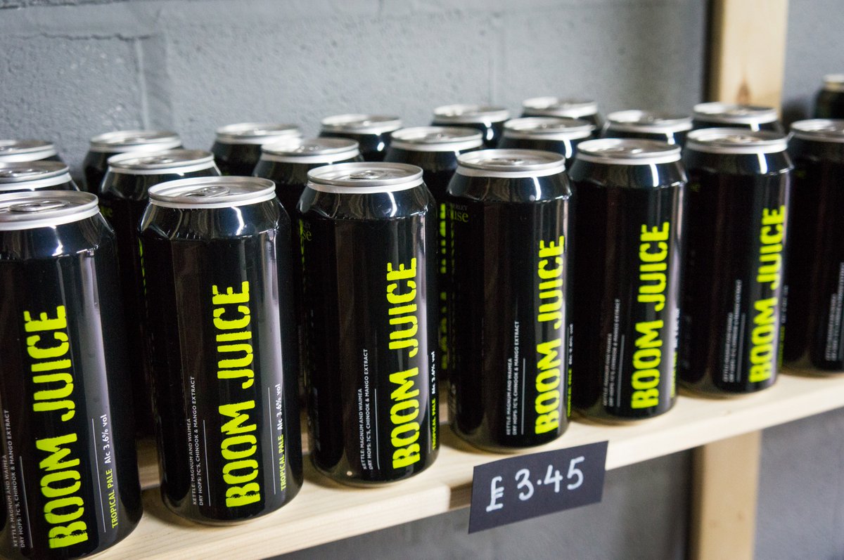 MBHbeer's tweet photo. Today’s hop of the day is – Chinook – a versatile hop that we use in lots of our beers.
📖 Citrus, spicy + pine.
🌱 Grapefruit, spice + pine flavours can all be picked out.
🍺 Used in #Route97, #BoomJuice, #Elysium and #abeercalledClive.
#thanksgiving #USA #Amercianhops #chinook https://t.co/cDq7R7wTMa