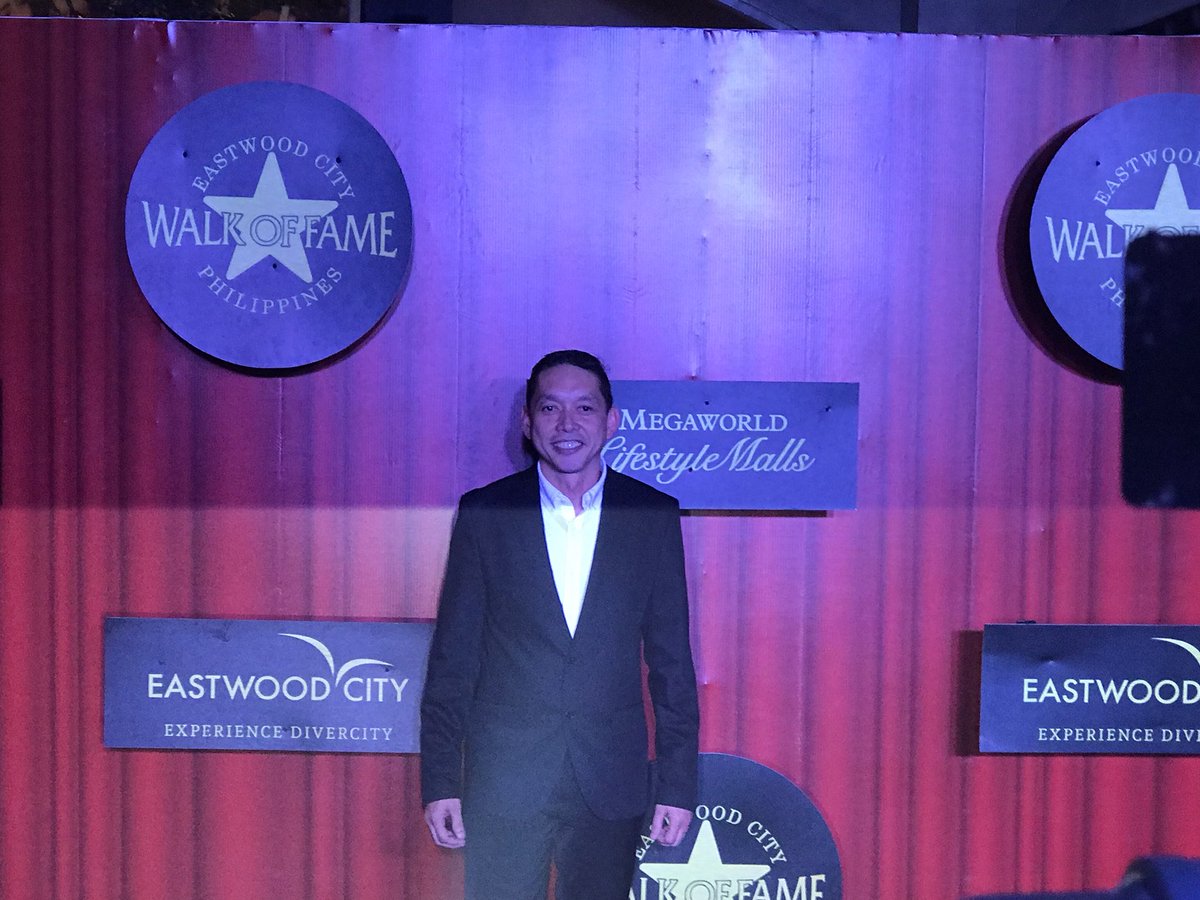 showbizjeff's tweet photo. Ilan sa mga bagong personalidad ng Eastwood Walk Of Fame #parokyaniedgar #matteoguidicelli #melytagasa #joedmango #solennheussaff https://t.co/5OGCirp6eG