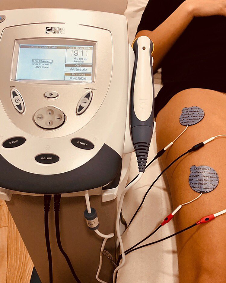NazabalFisio's tweet photo. ¿Quieres conocer los beneficios de la electroterapia?

- Disminución de dolor.
- Mejora trófica.
- Estimulación nerviosa.
- Aumento de musculatura y mantenimiento de musculatura ya existente.
- Disminución de tensión muscular. 

🏃🏽‍♂️✅ 

#YoSoyDeNazabal #NazabalFisioterapia https://t.co/fJCreR0xyU