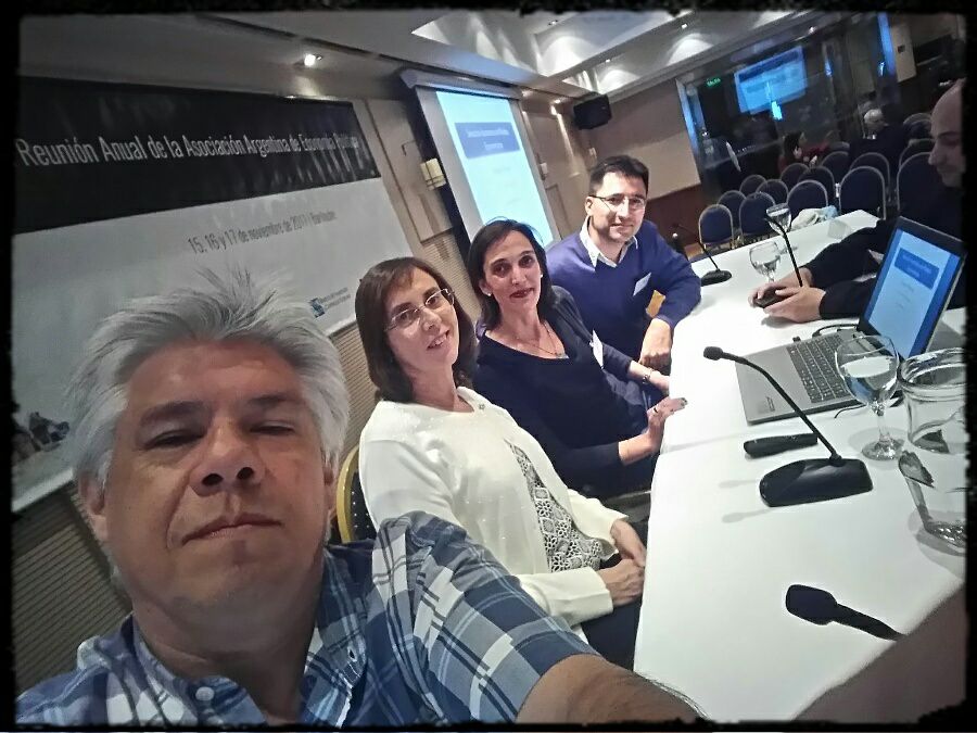 ielde_UNSa's tweet photo. En #AAEP2017, Marcos Herrera, Vice-Director del @ielde_UNSa, participó del Panel "Una Nueva #Econometría: Automatización, Big Data, Econometría Espacial y Estructural", junto con Hildegart Ahumada, Florencia Gabrielli y Walter Sosa Escudero @mherreragomez https://t.co/zNZsw3RWgD