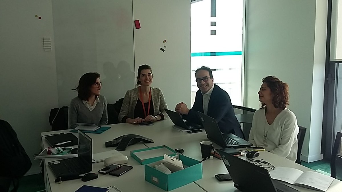 FondationAdecco's tweet photo. Aujourd'hui, la Fondation accueille deux étudiantes, Mathilde et Auriane, @EnactusESDES pour le vis ma vie de DRH @EnactusFrance https://t.co/4tfafLrCsS