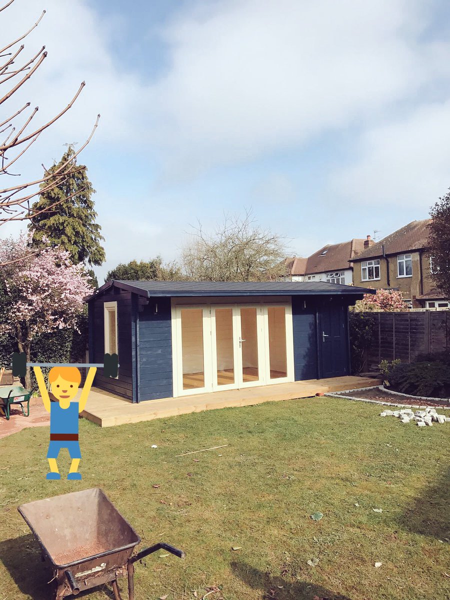 AlertBM's tweet image. Our Client In Thames Ditton no longer has to use his lawn to work out. #gym #studio #summerhouse #morespace #construction #thamesditton #landscape #alertbm #alerbuildingmaintenance #happycustomer